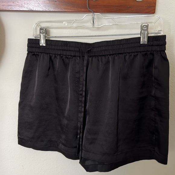 WHBM 🖤 Super cute cami and short set Size S - Picture 6 of 9